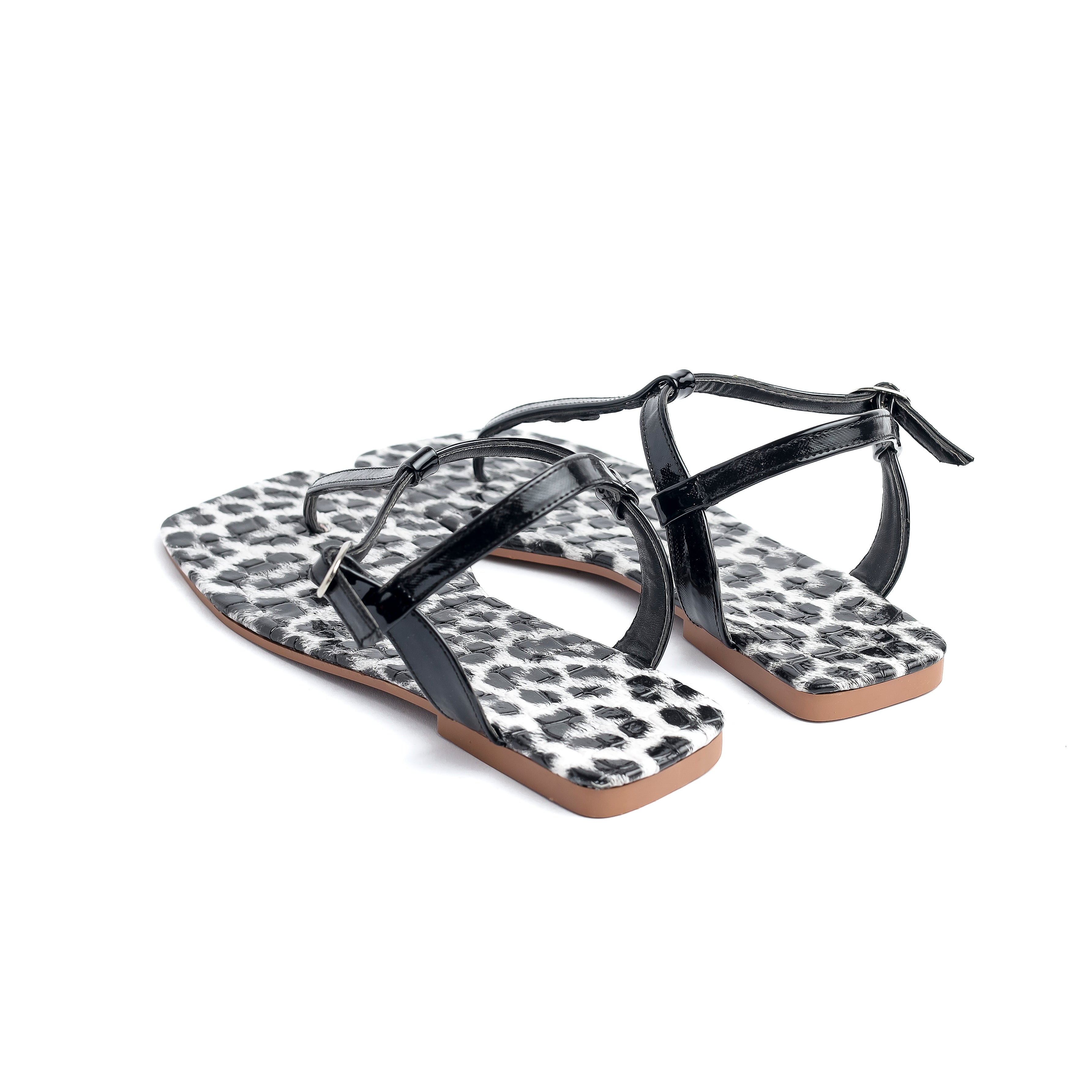 Zora Tiger Black