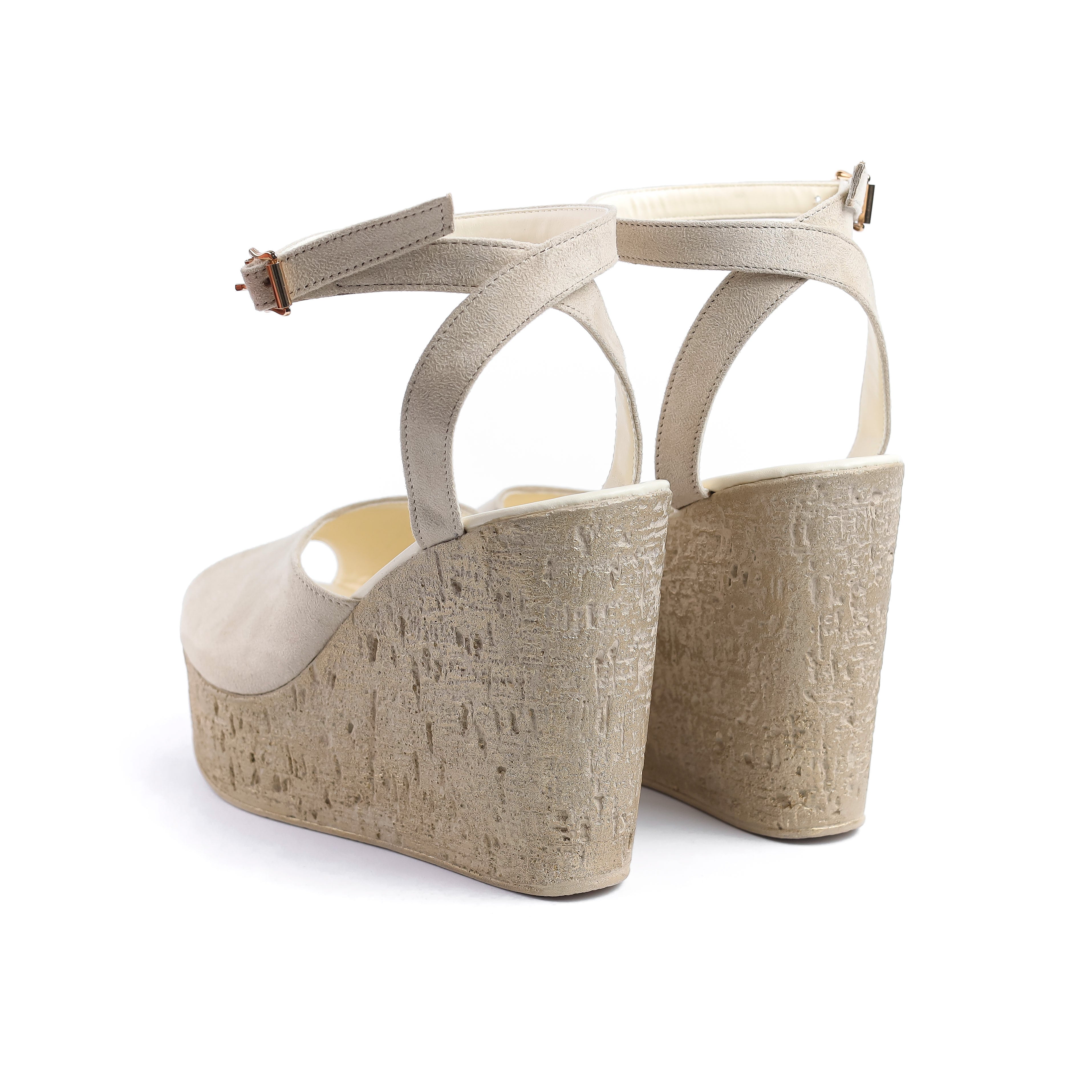 Claire Beige