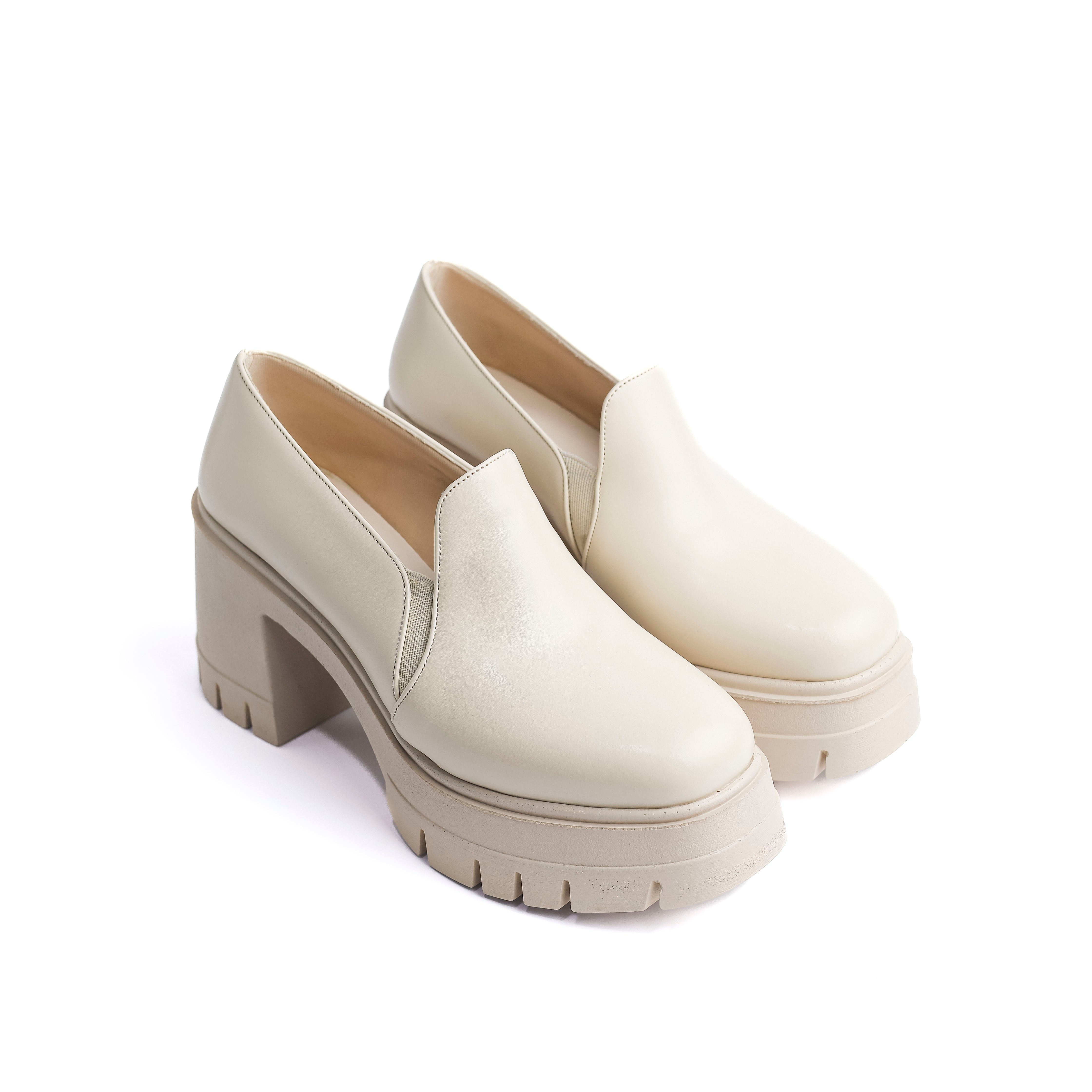 Jet Luxe Slip-Ons Beige