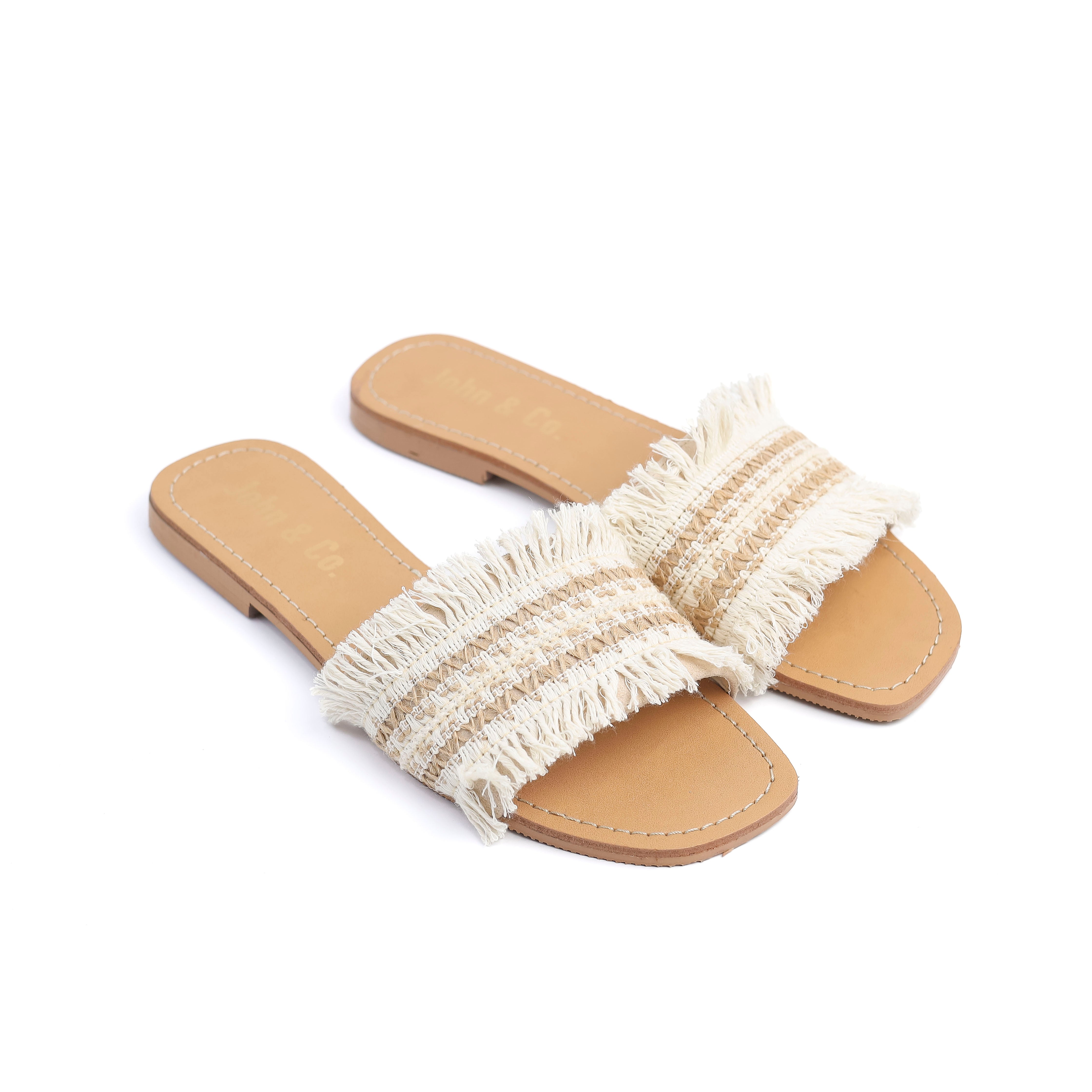 Essence shoe Offwhite