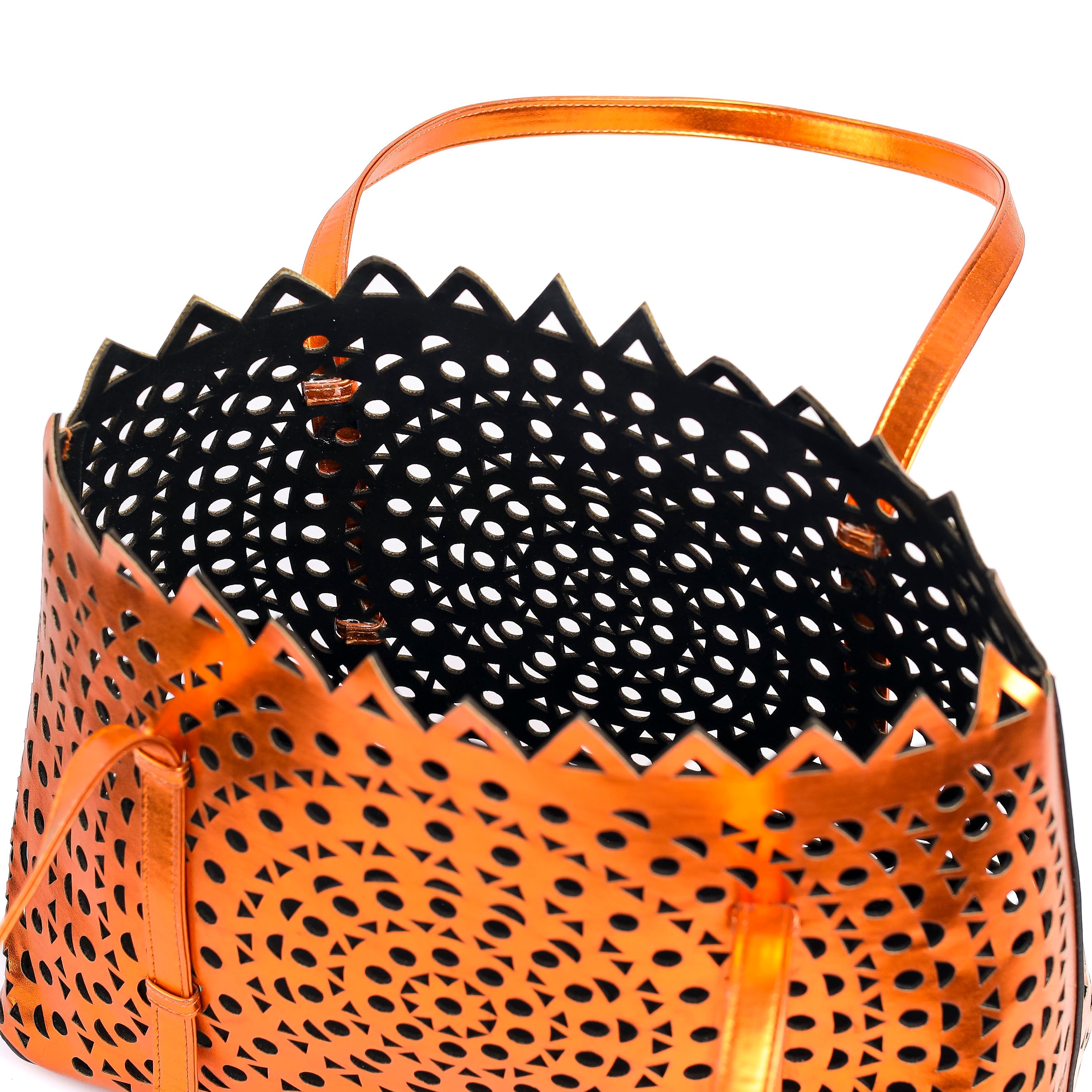 Cut Out Tote bag Bronze