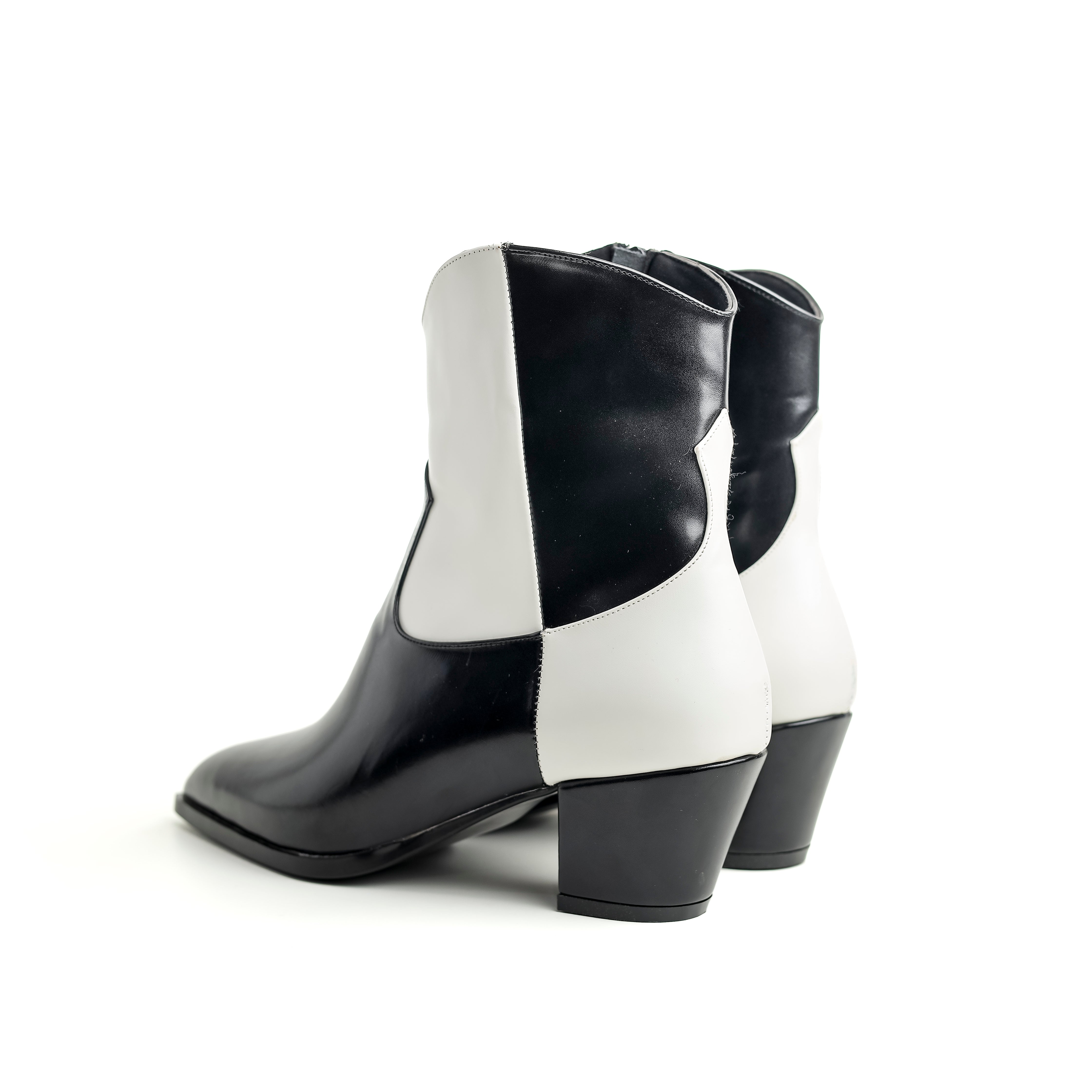 Urban Cowboy Black&White