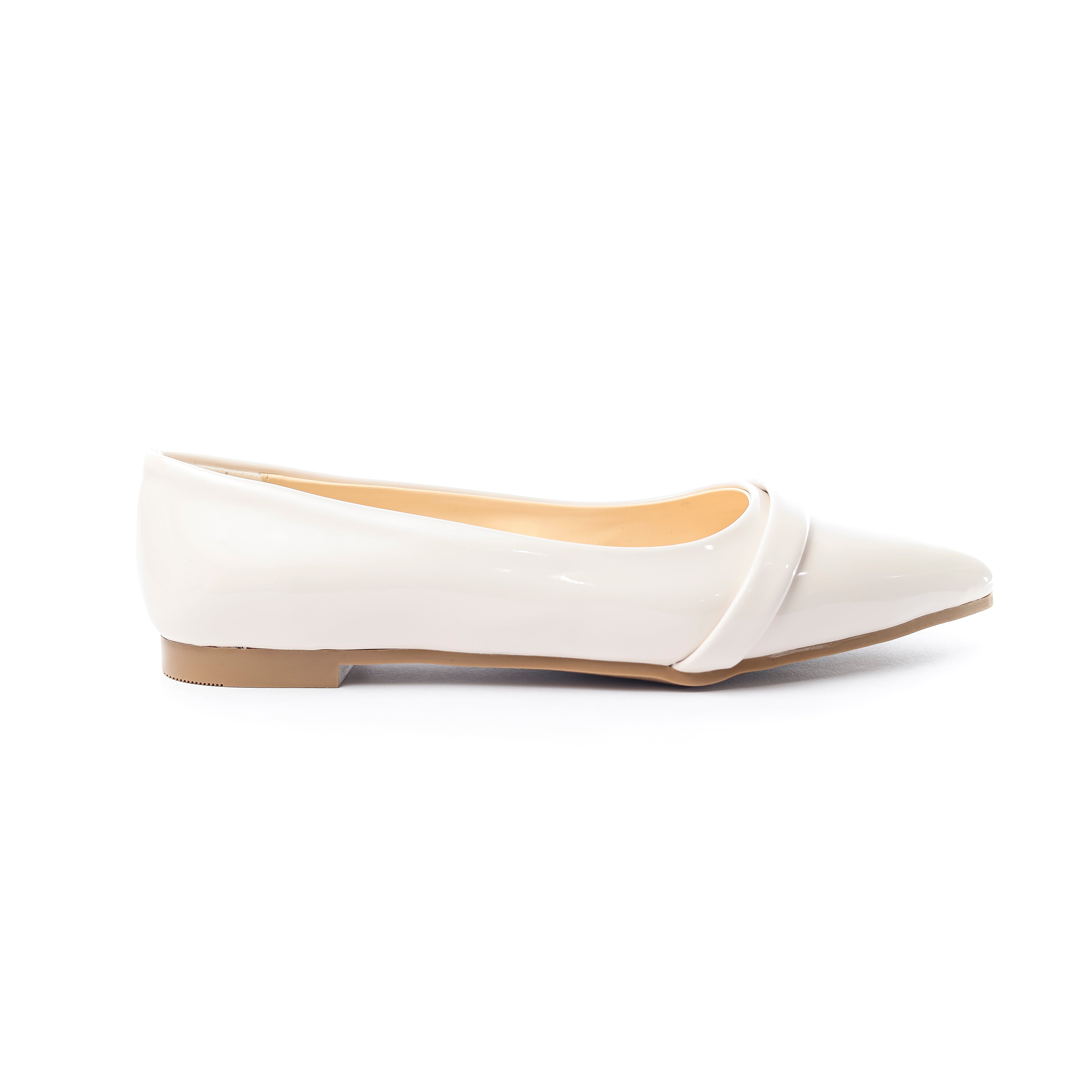 Timeless Pointed Flats Off white