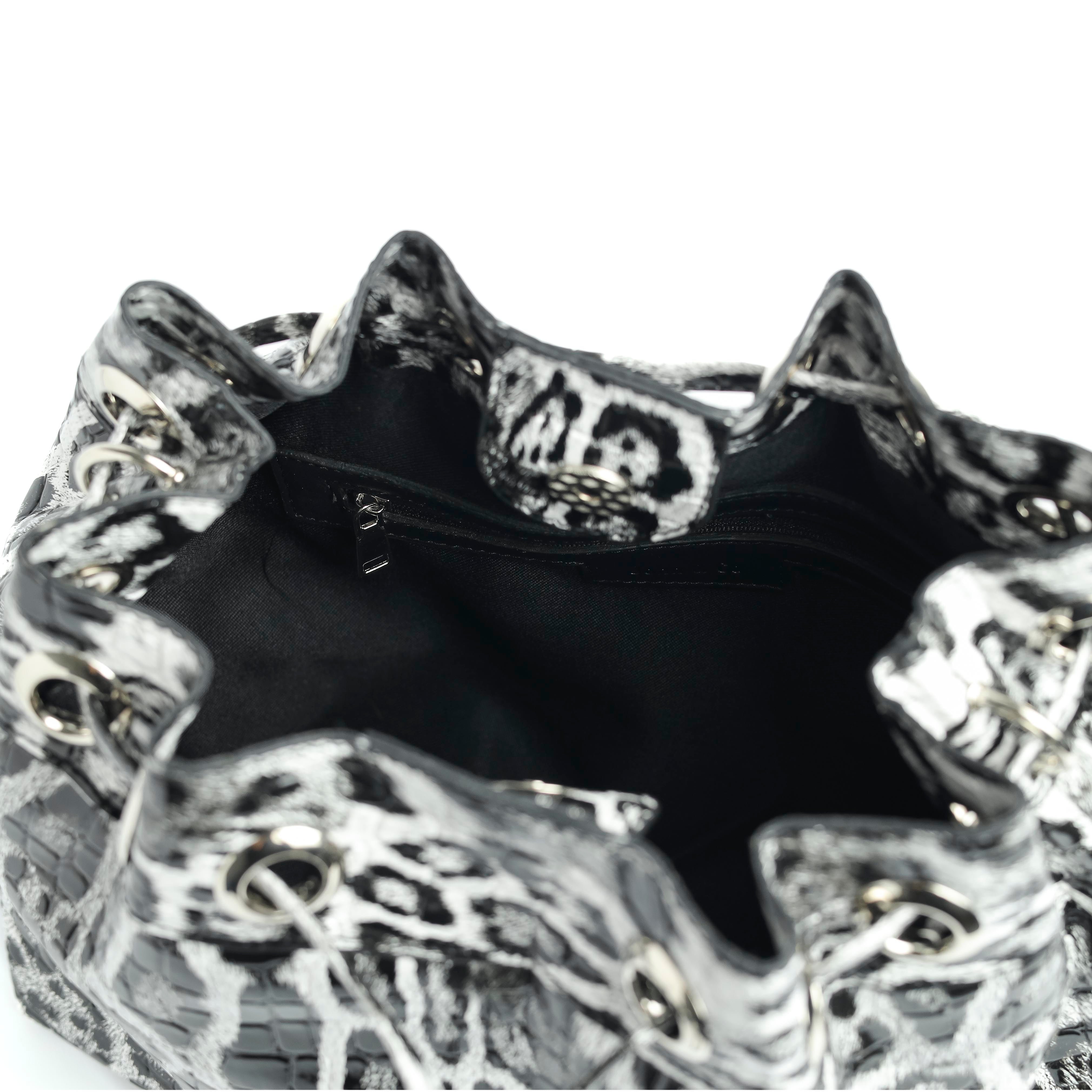 Vintage-Inspired Leather Bucket Leopard black