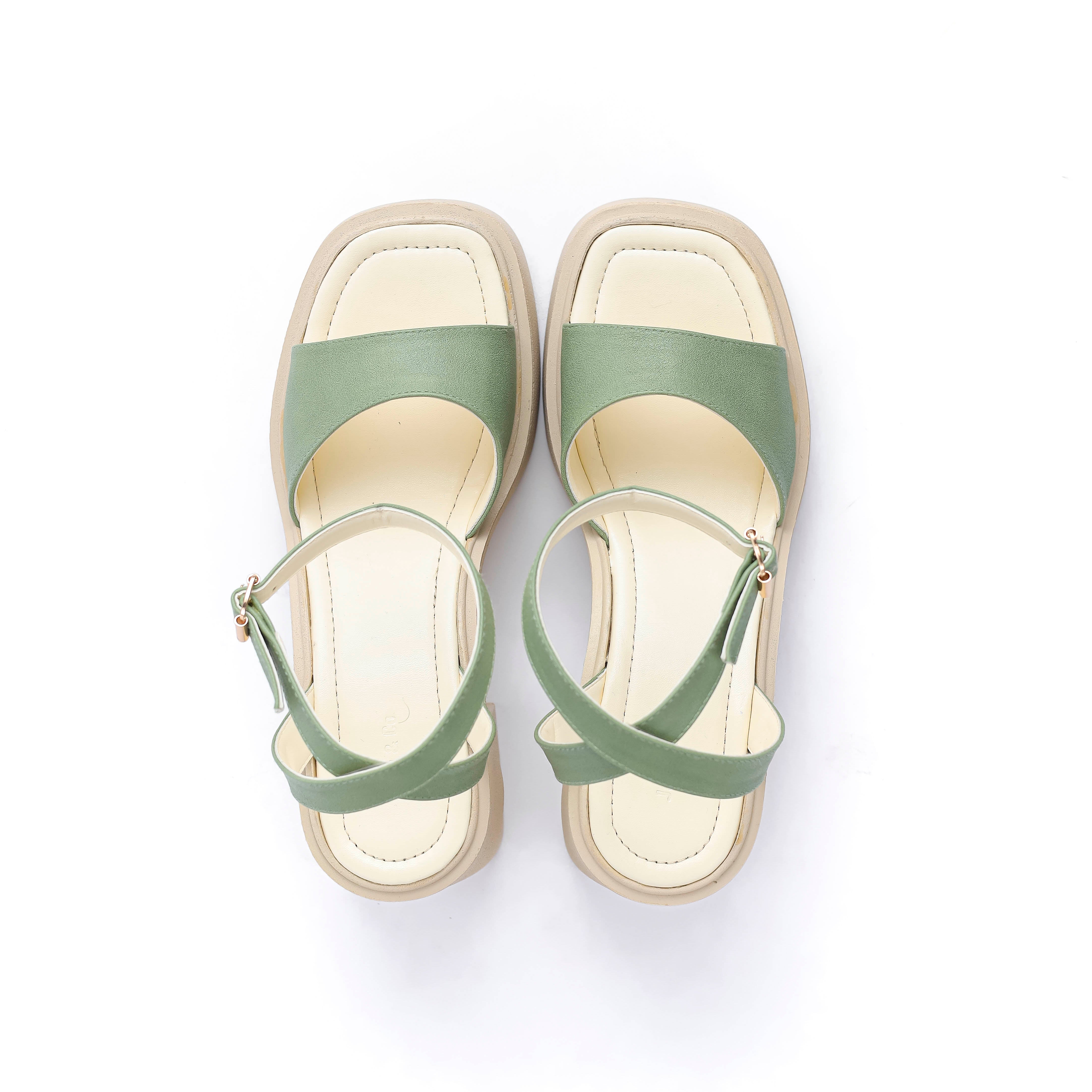 Mae Mint green