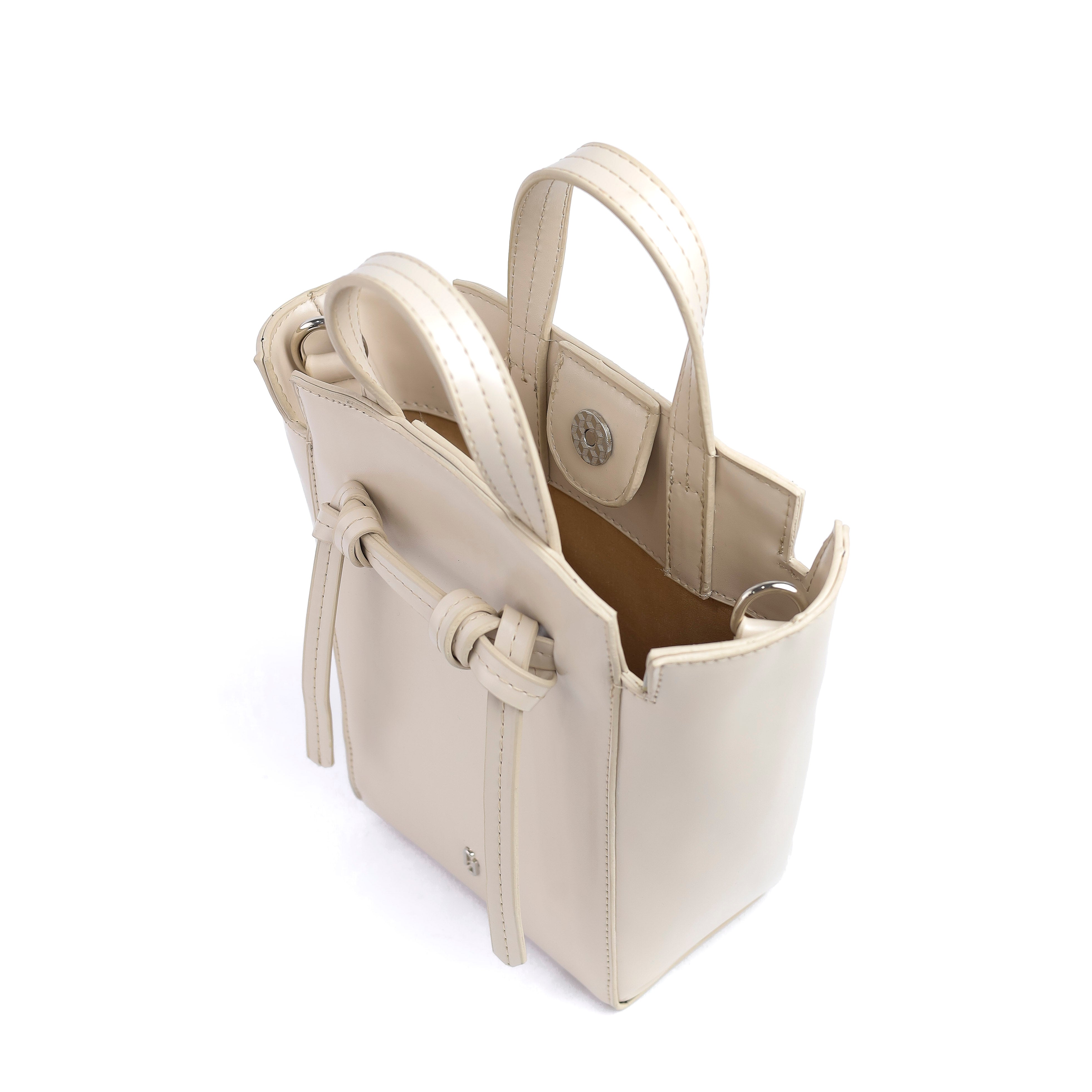 The Manon Beige