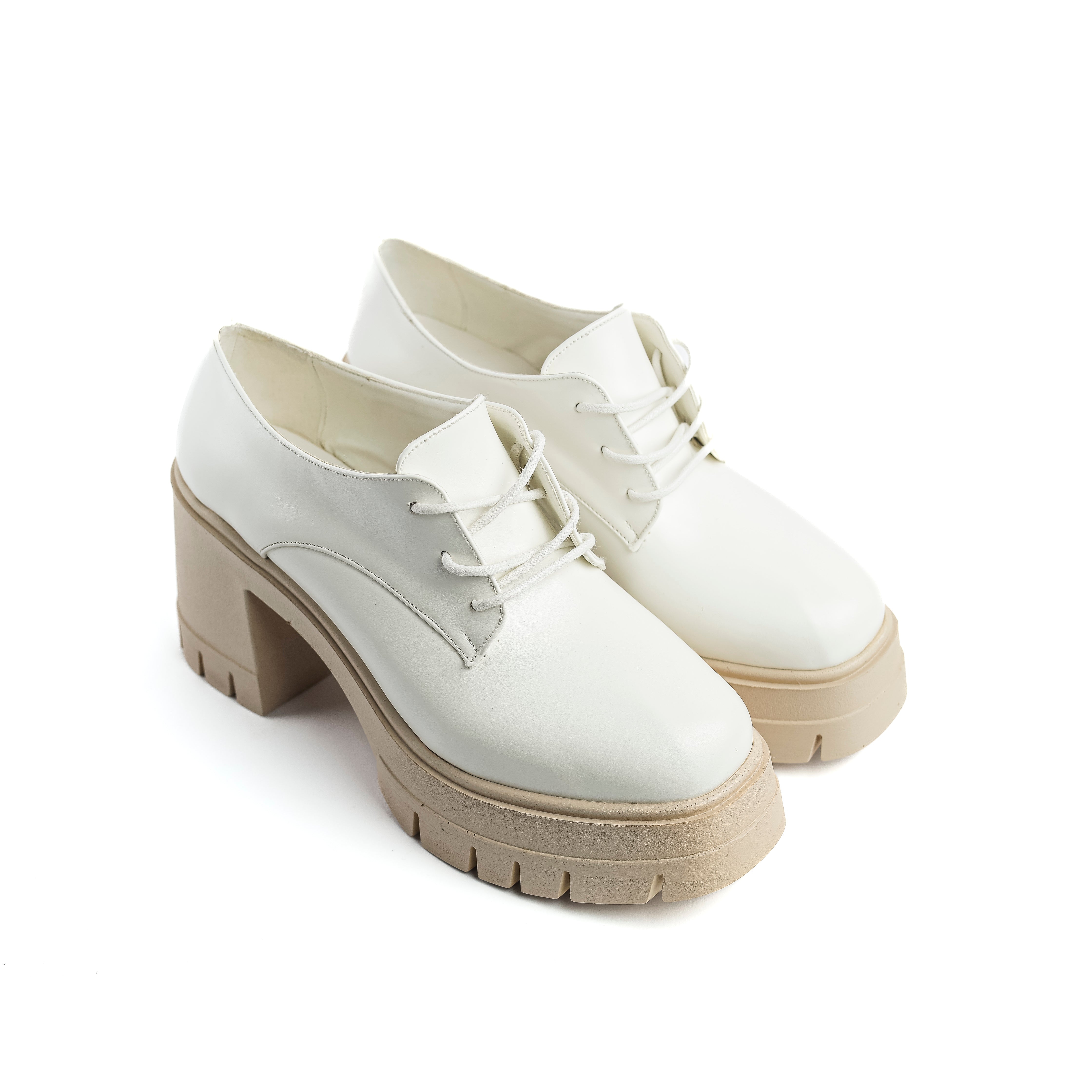 Trailblazer Platforms White/beige