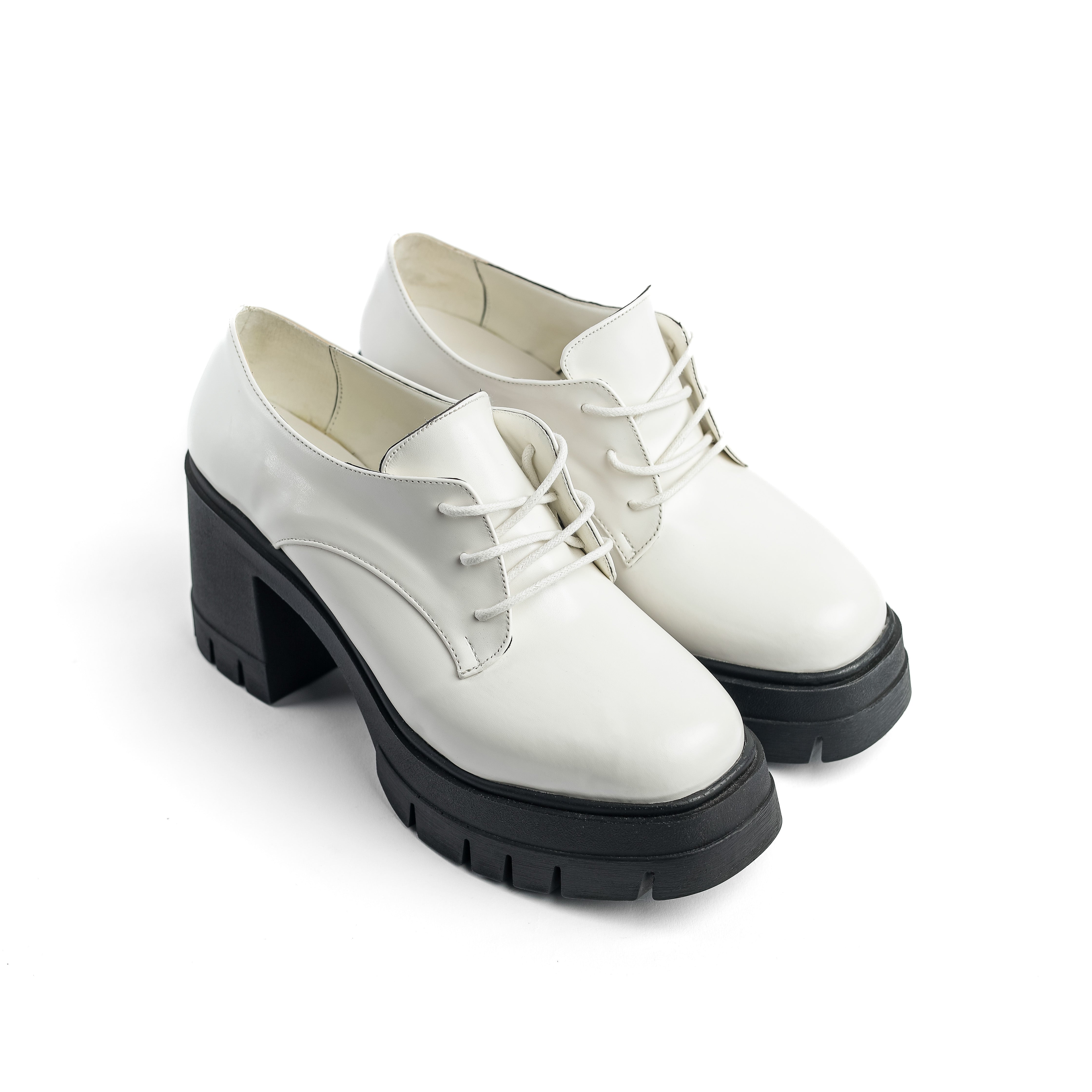 Trailblazer Platforms White/black