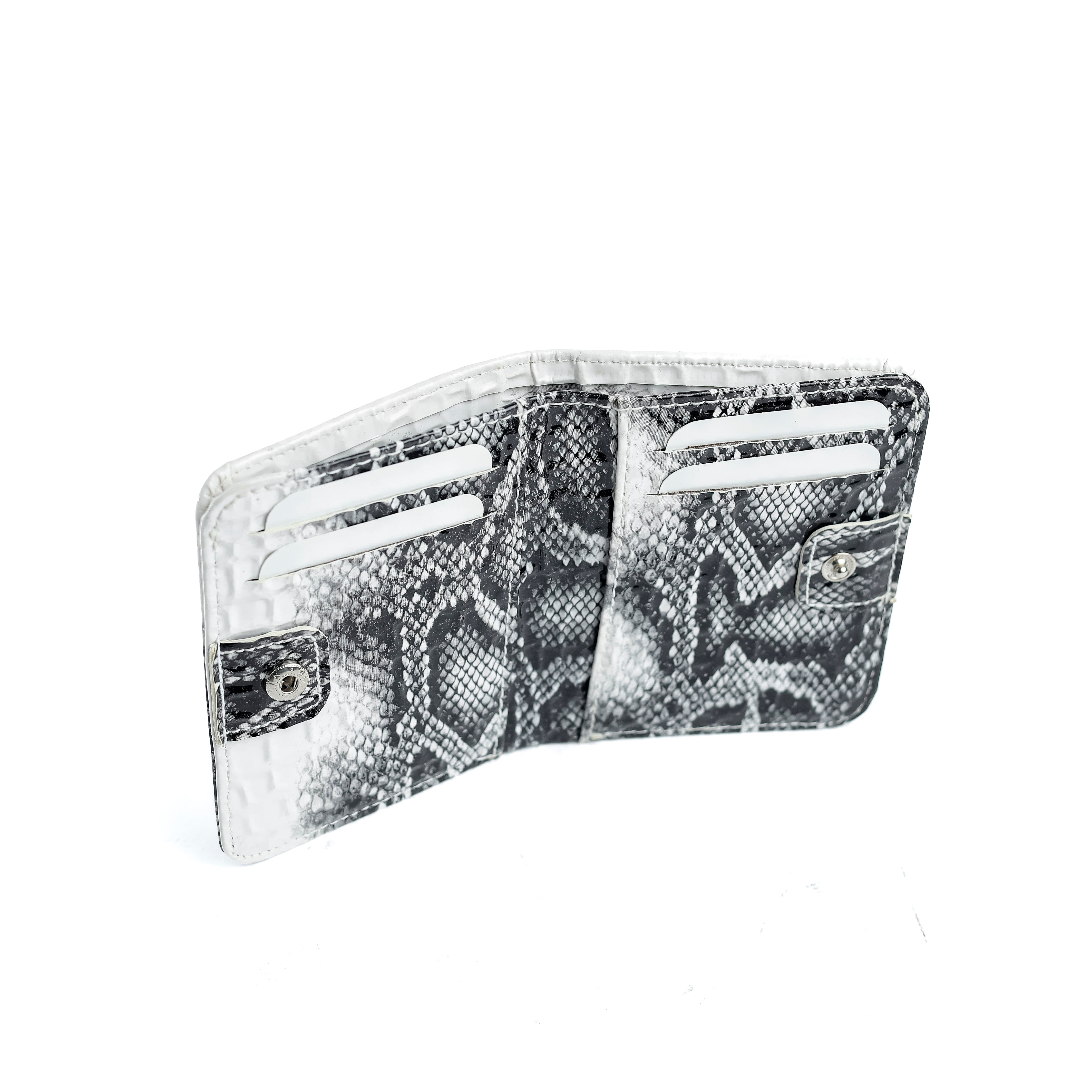Fang Wallet White