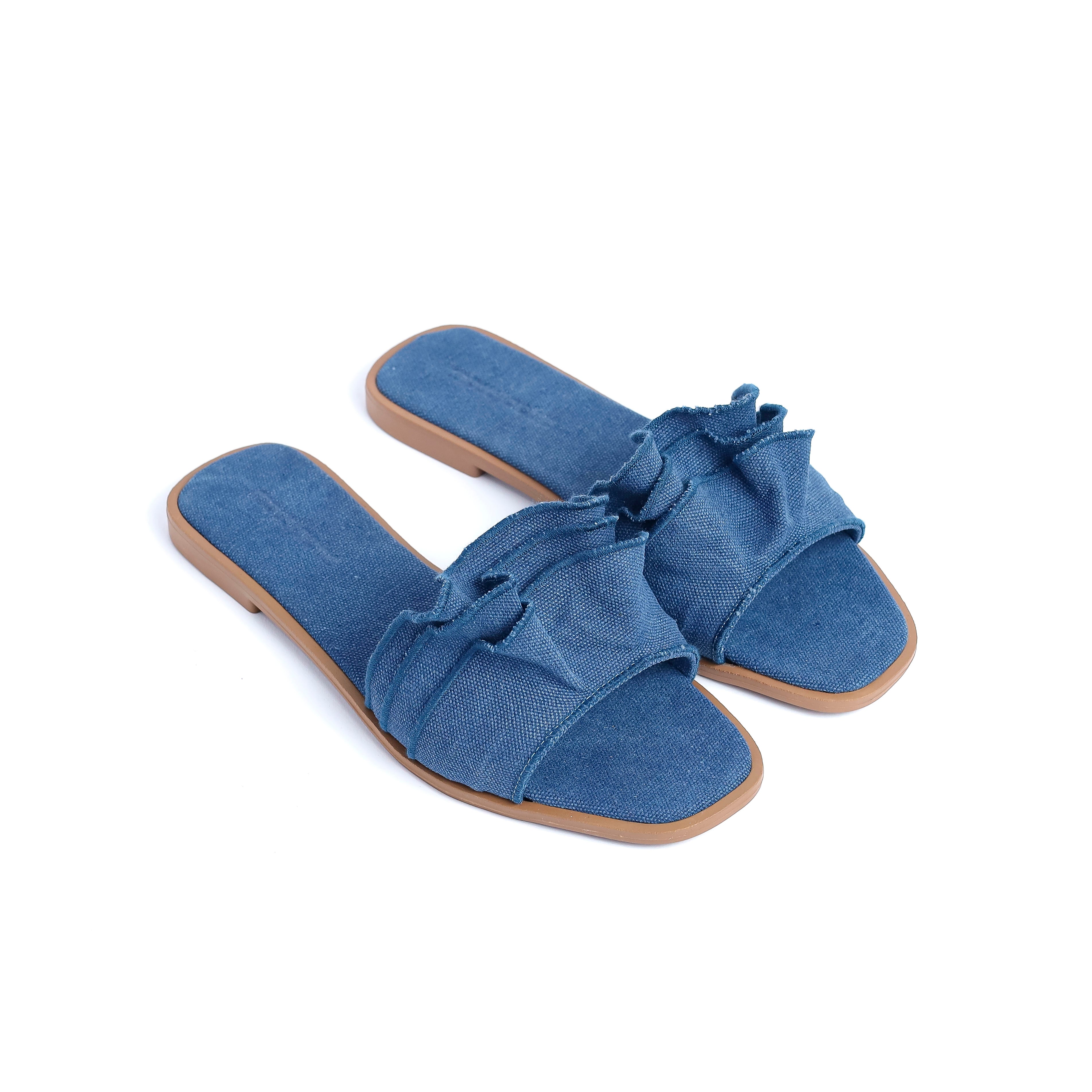 Nora Blue