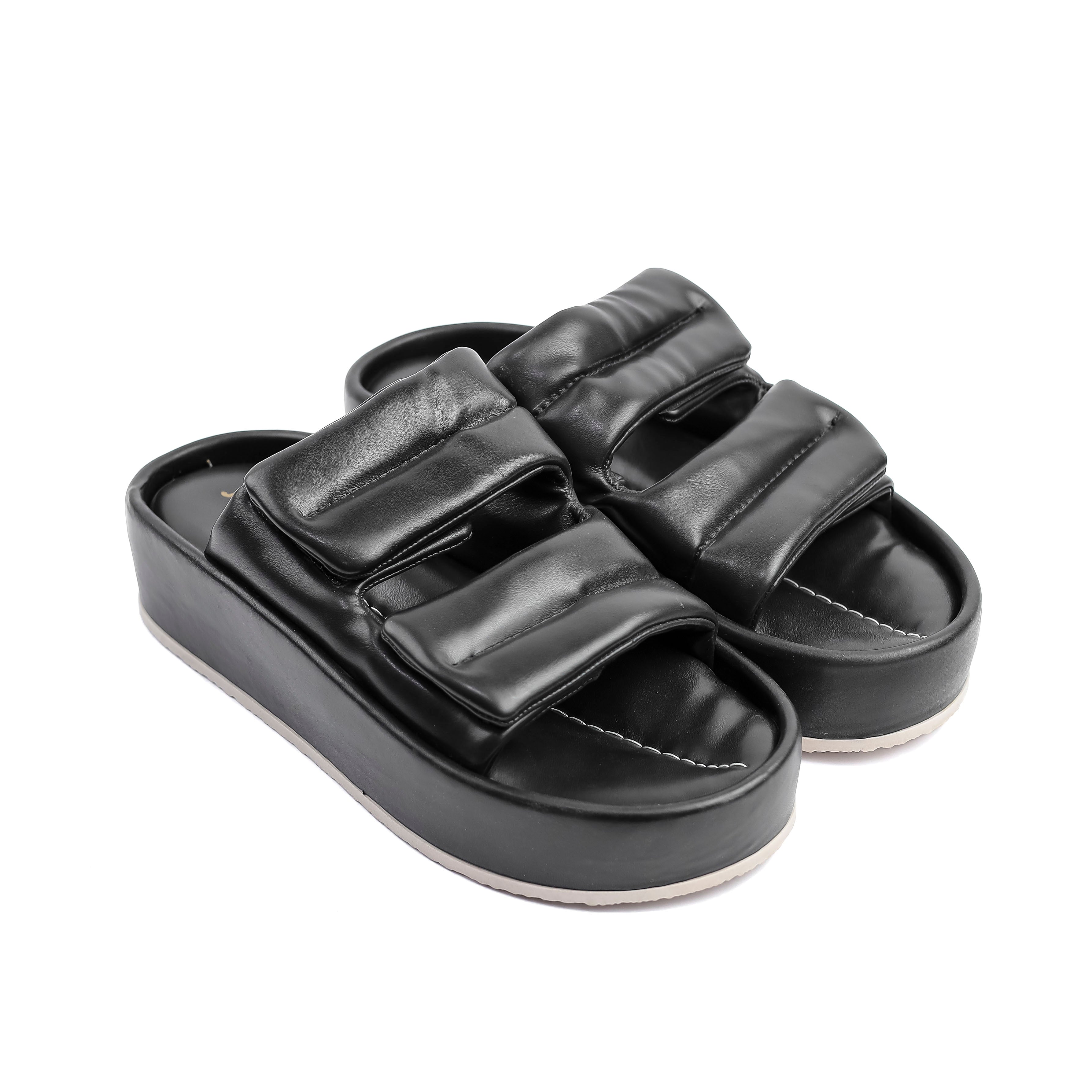 Tranquil Slippers shoe