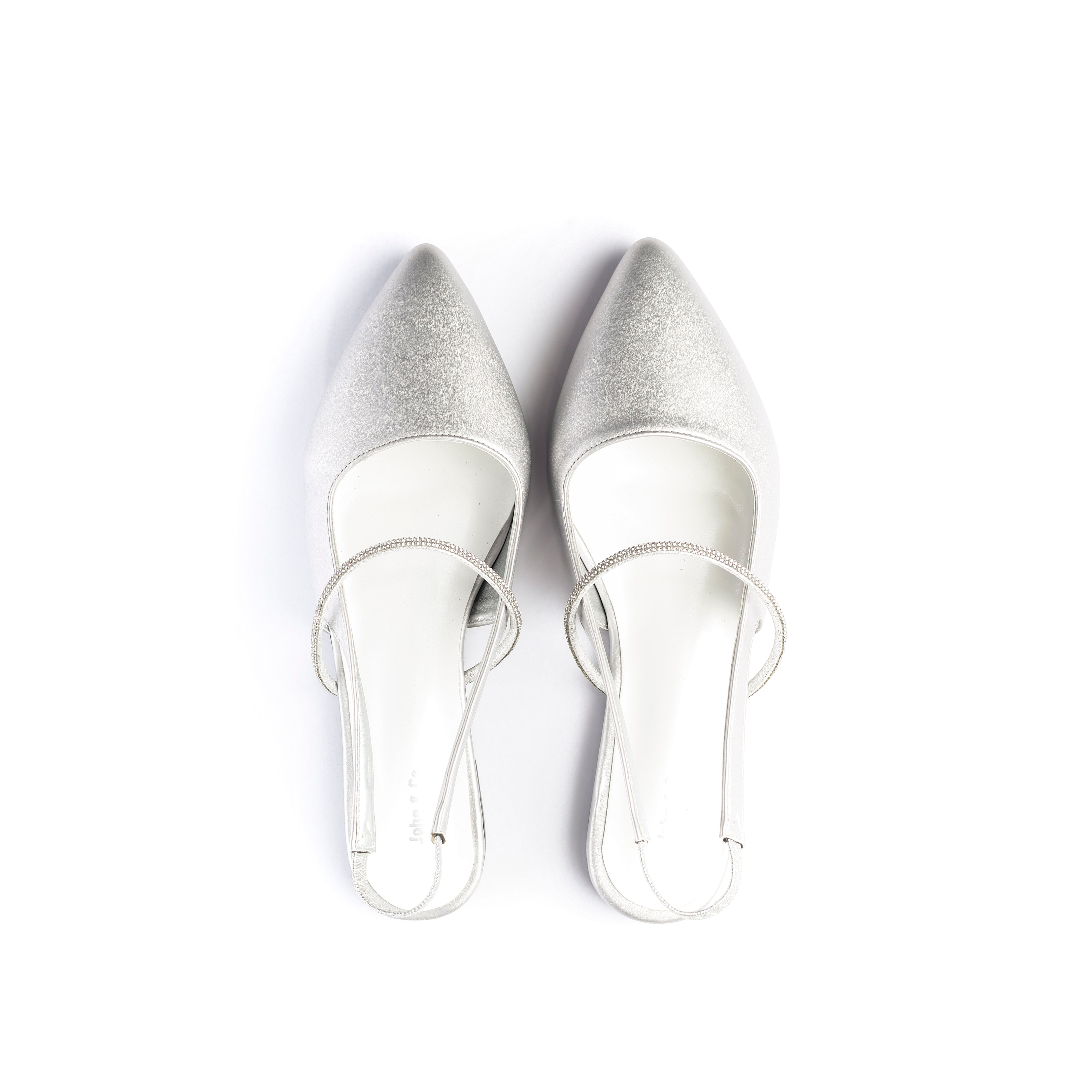 Noir Luxe Flats. Silver