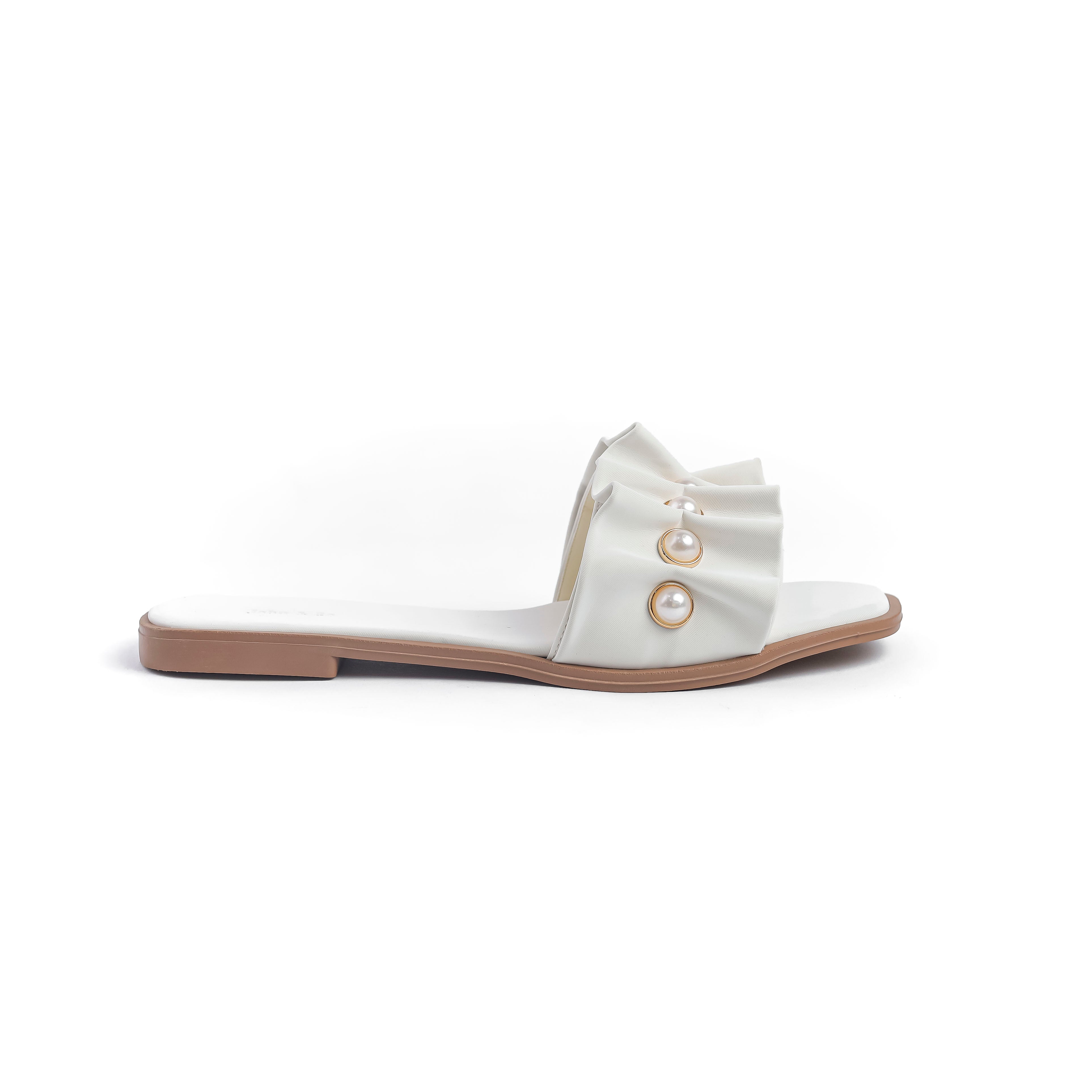 Perle White