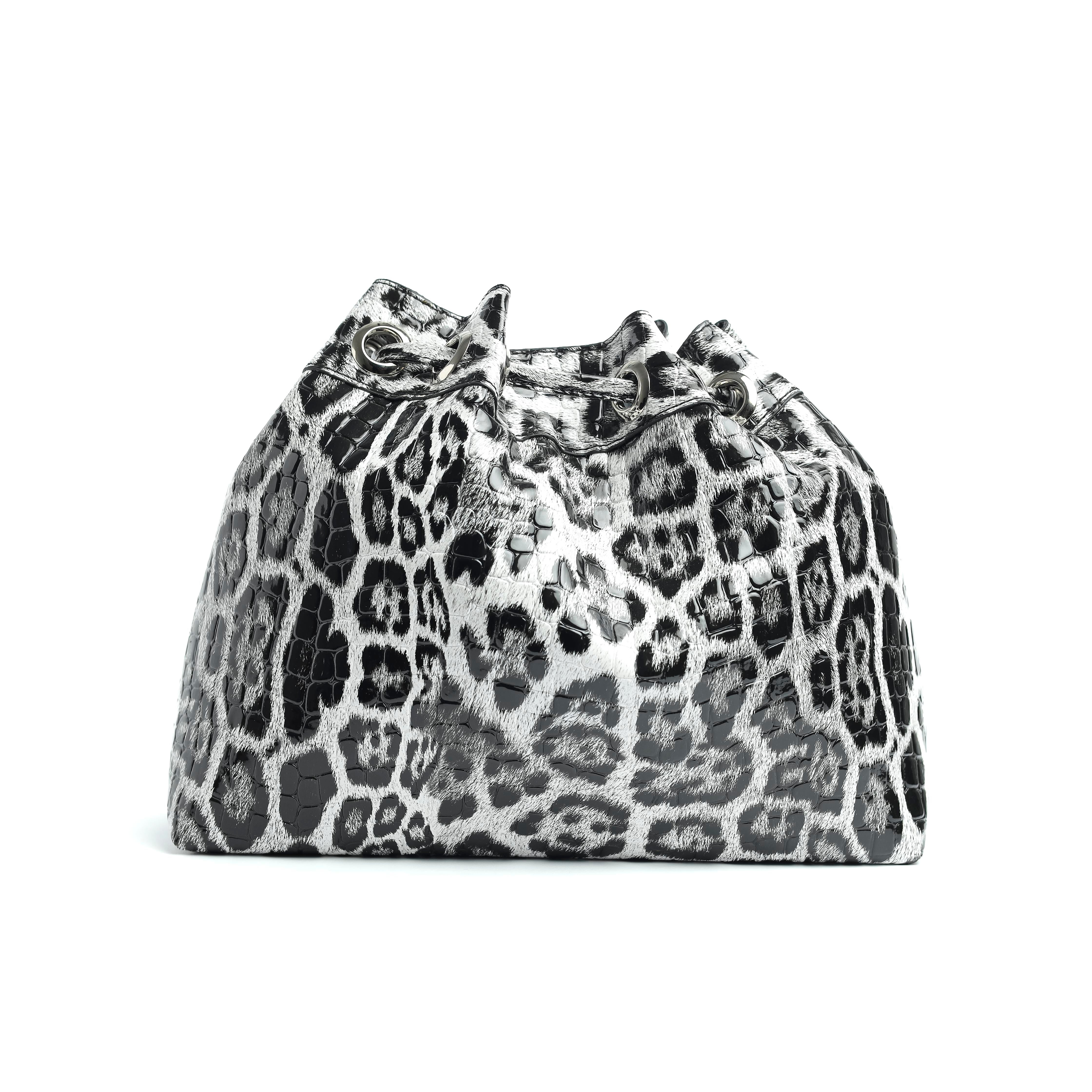 Vintage-Inspired Leather Bucket Bag "Leopard" black&white