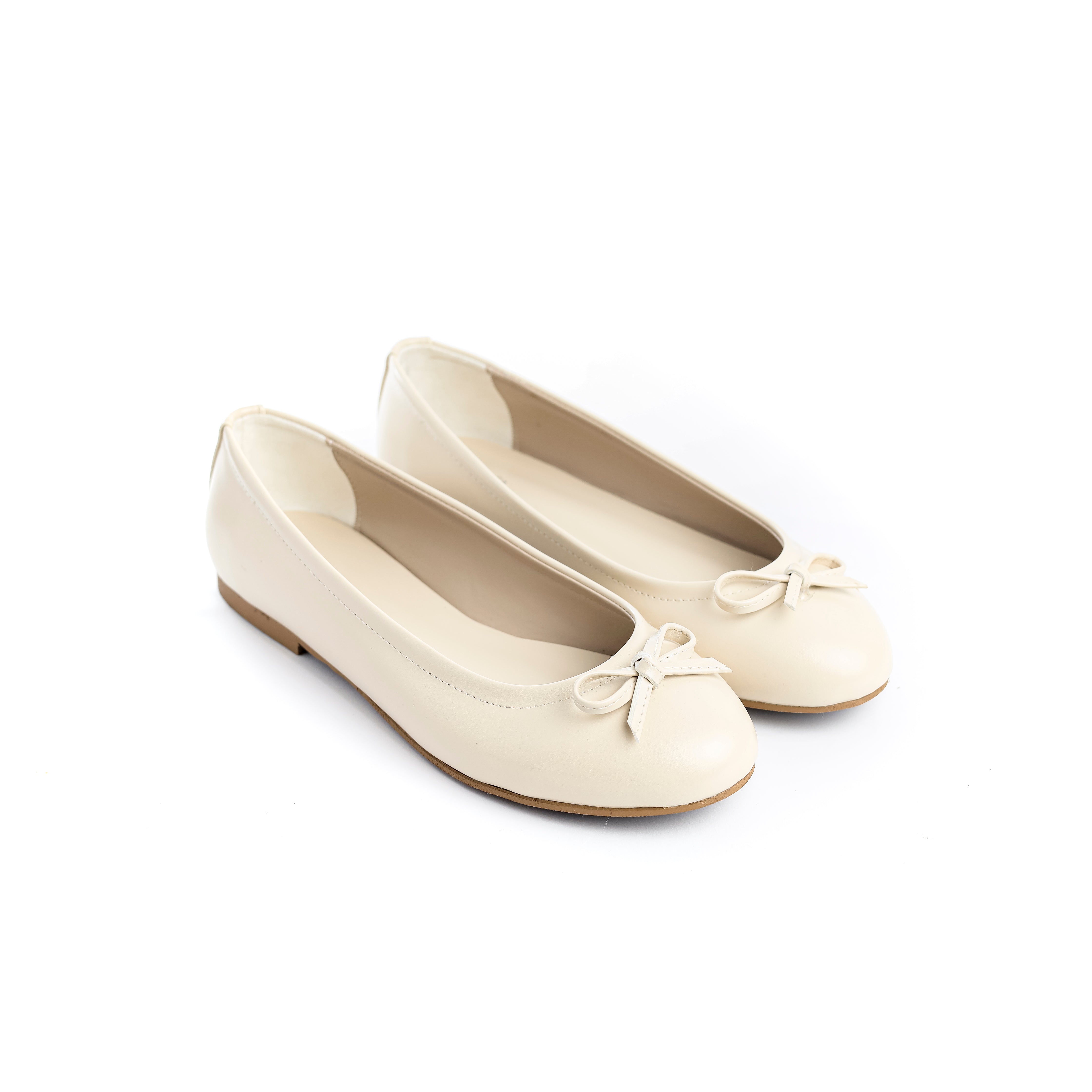 Whisper Bow Flats Off White