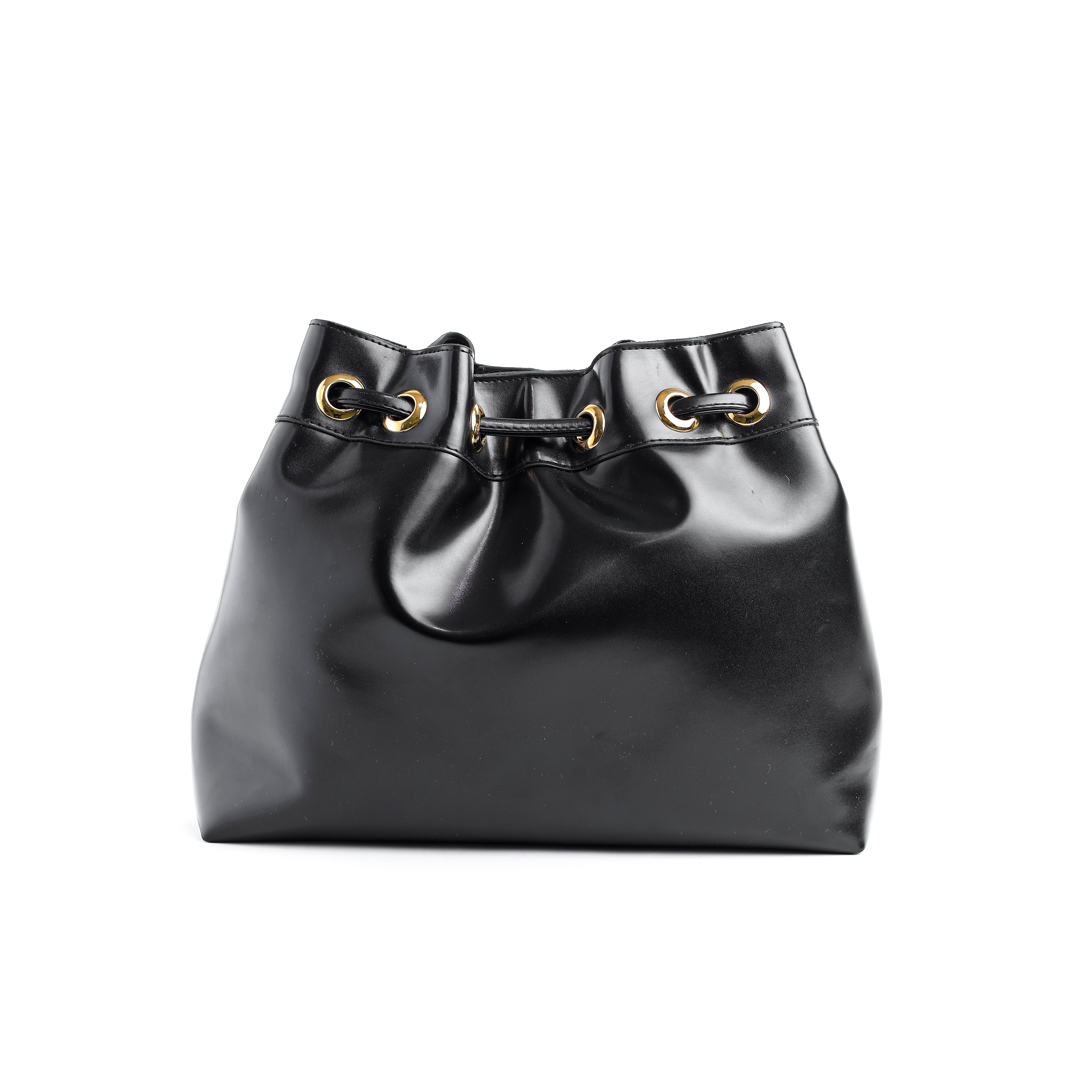 Vintage-Inspired Leather Bucket Bag "Black"